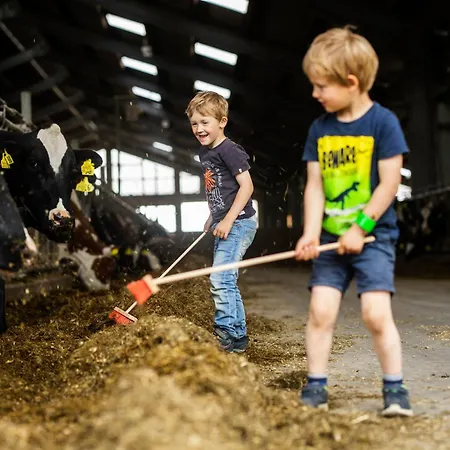 Hof Köhne - Feldscheune Rechts Ferienhaus *